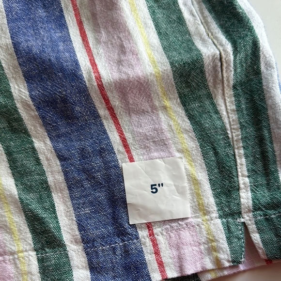 Old Navy Striped Multicolor Women's Shorts NWT - Picture 3 of 6